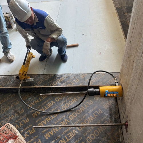 kích thủy lực rỗng tâm